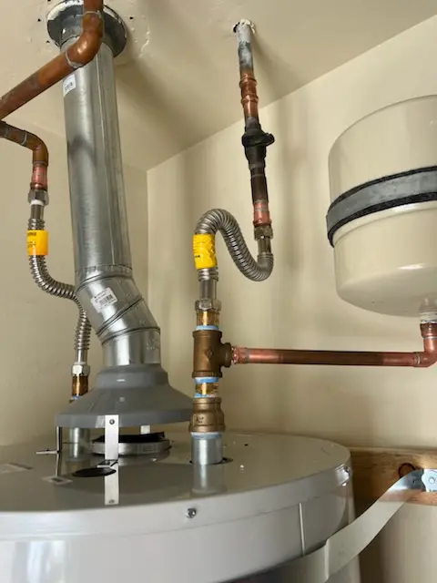 Water heater installation and plumbing repair in Heritage Place